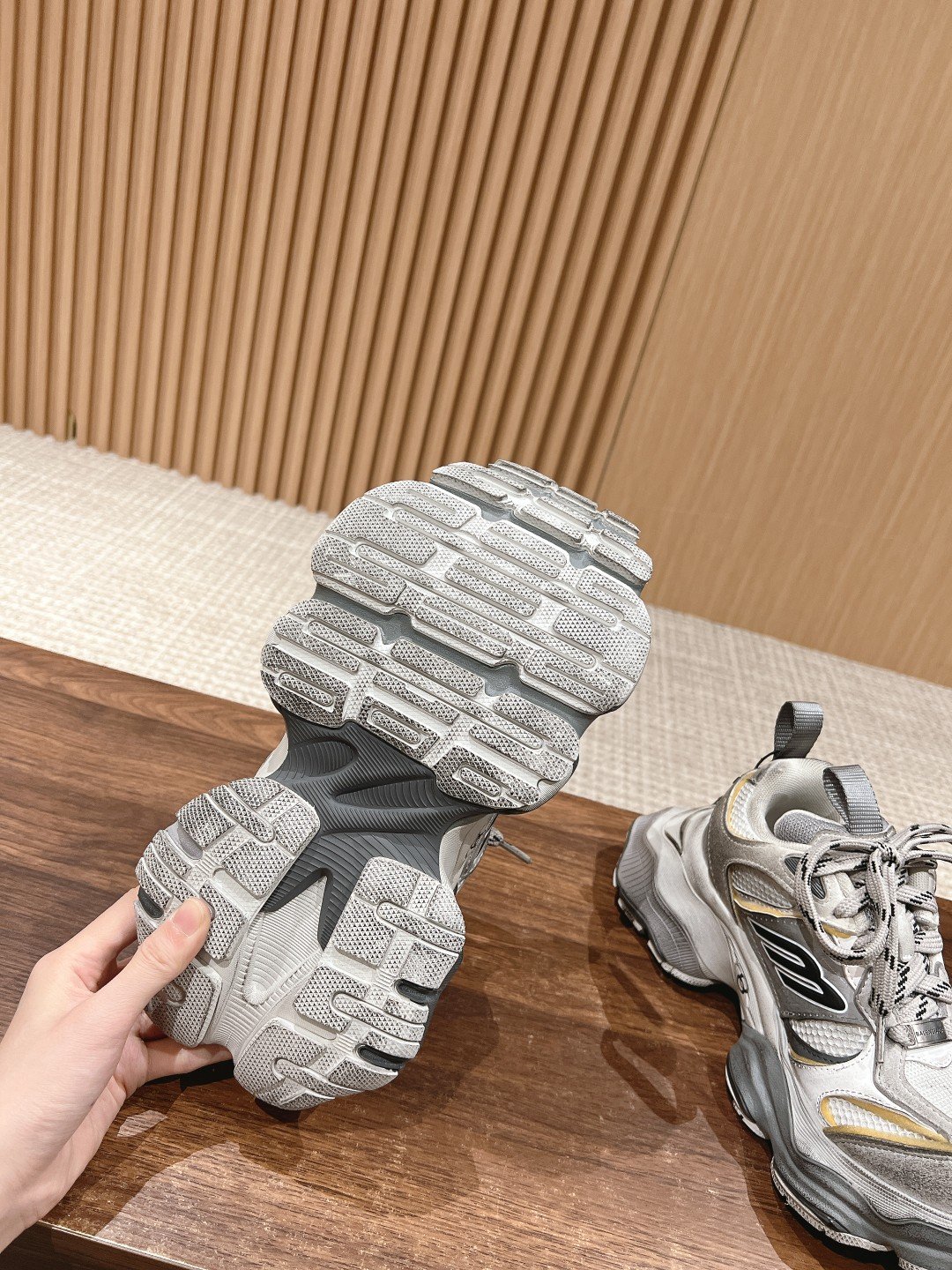 a1702647054727_1550-1