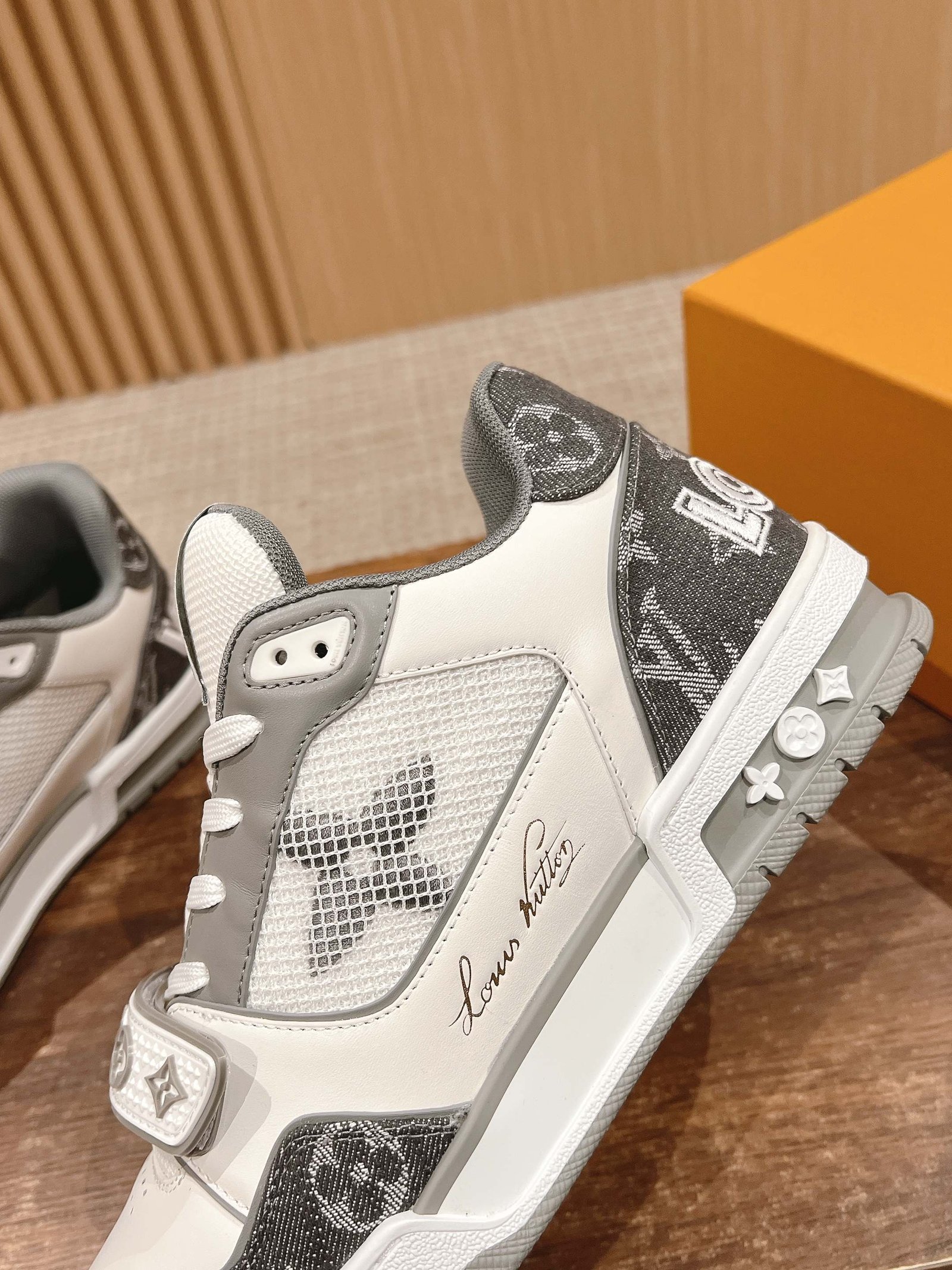 a1735741822129_8267-1