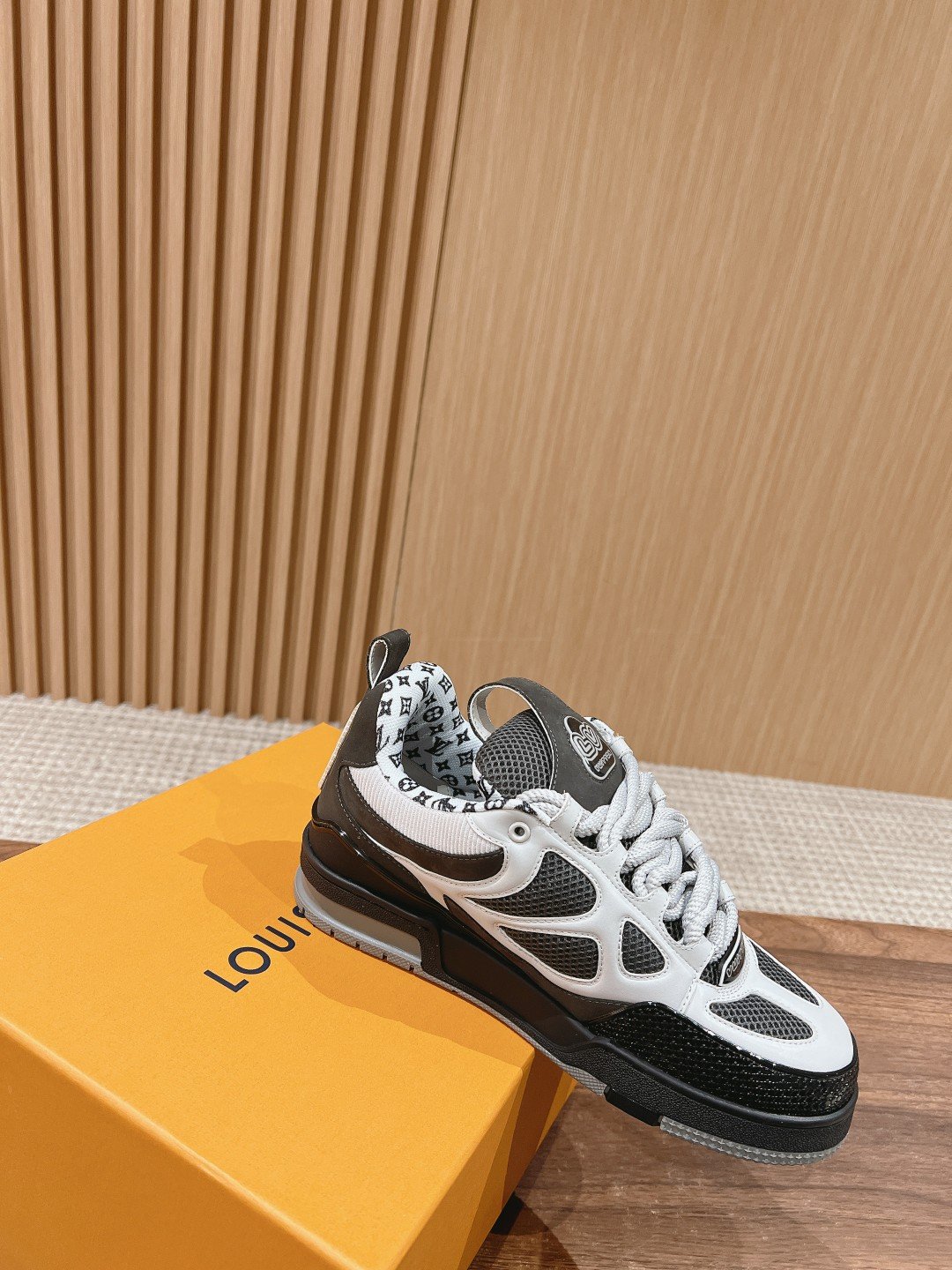 a1699555549326_4702-1