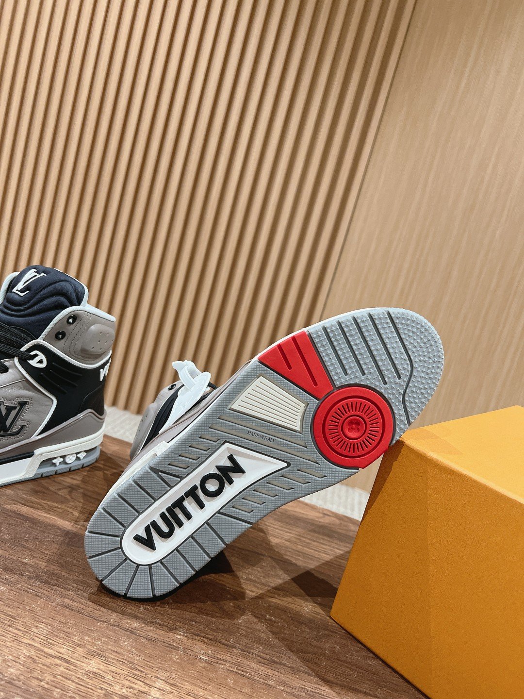 a1700919089657_5754-1