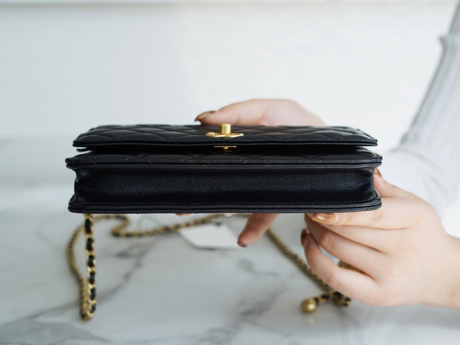 a1638070263256_0246-2 a1638070263256_0246-2