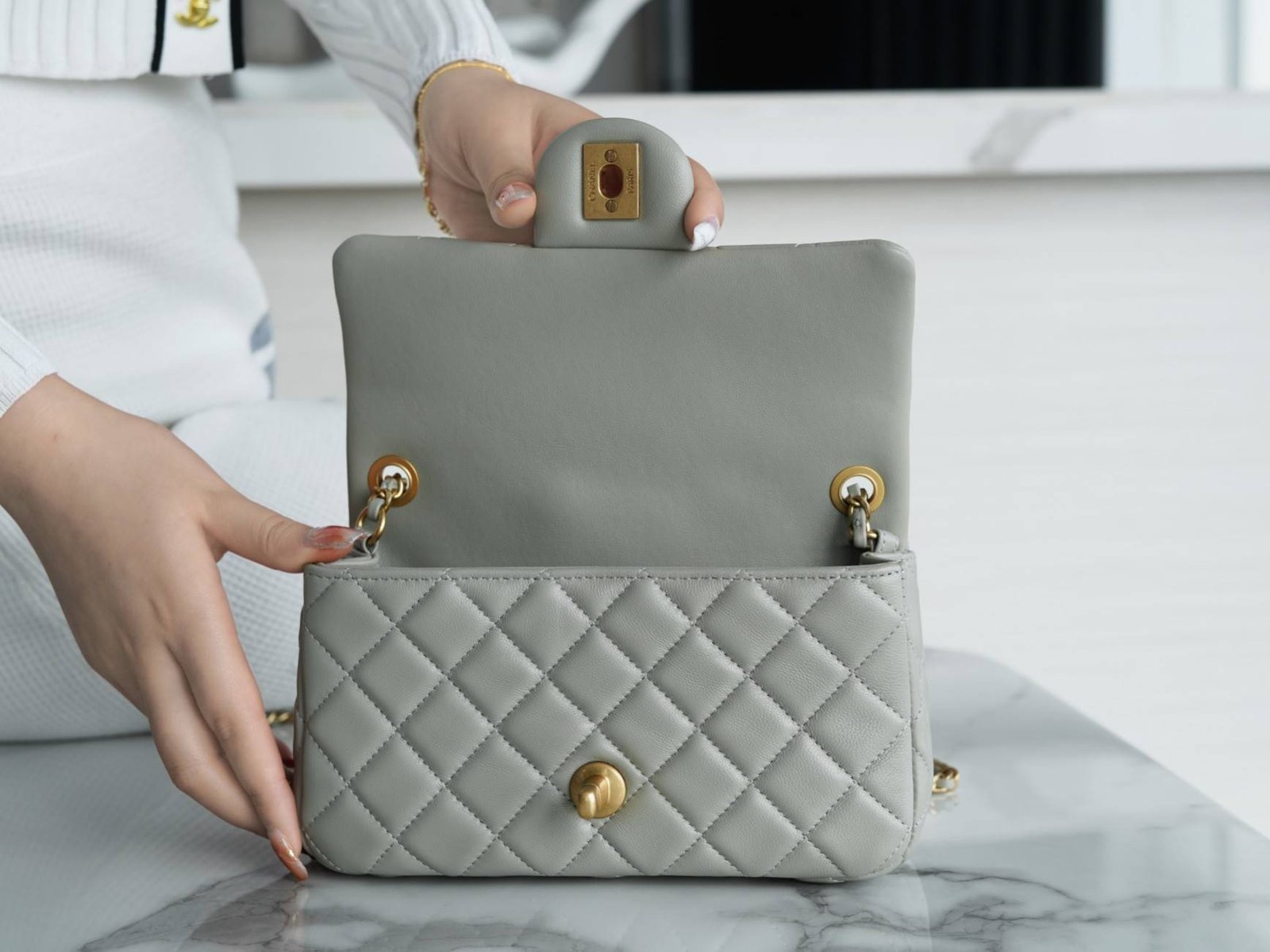 a1639968648477_6842-2