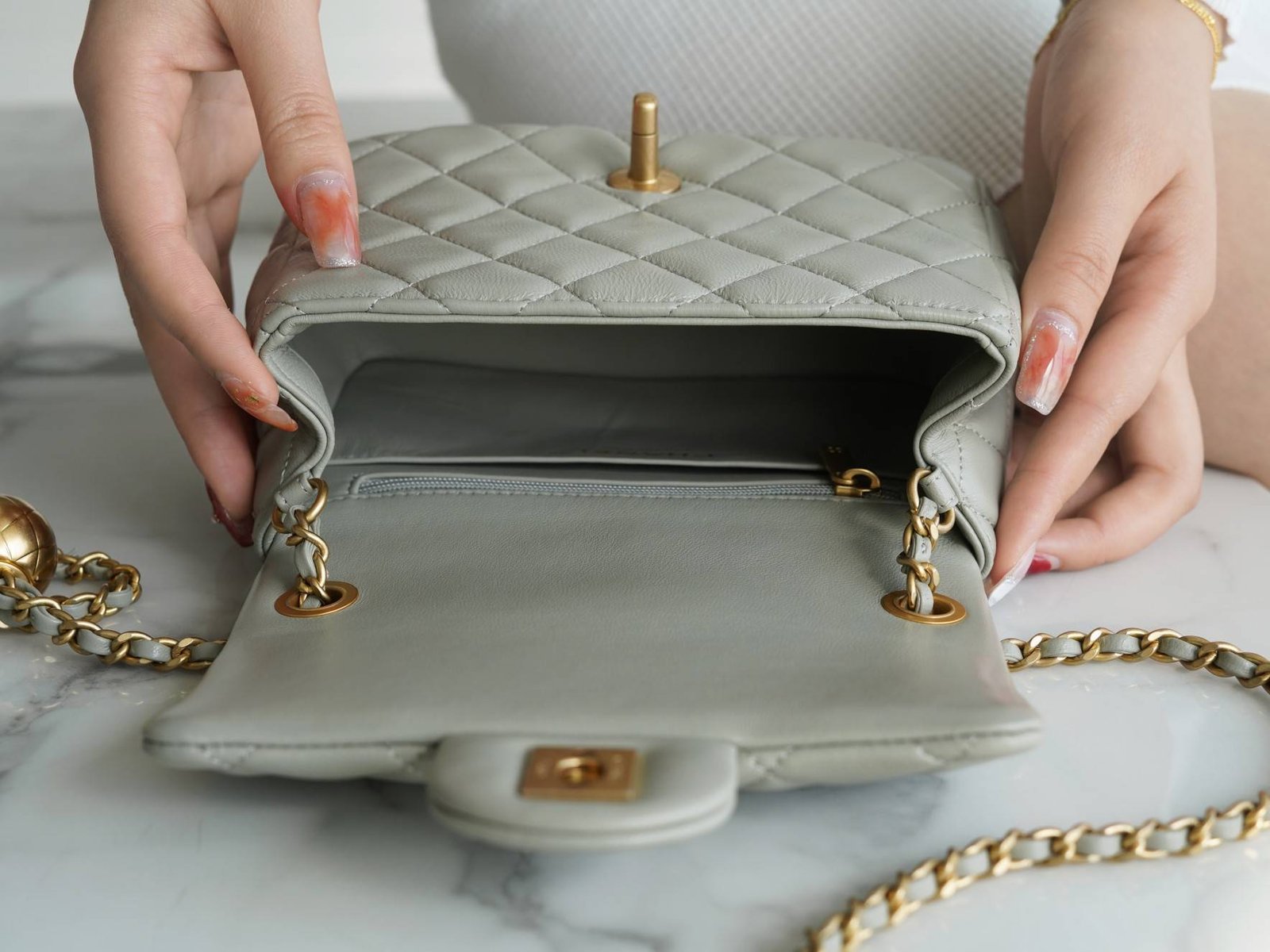 a1639969915173_6801-2