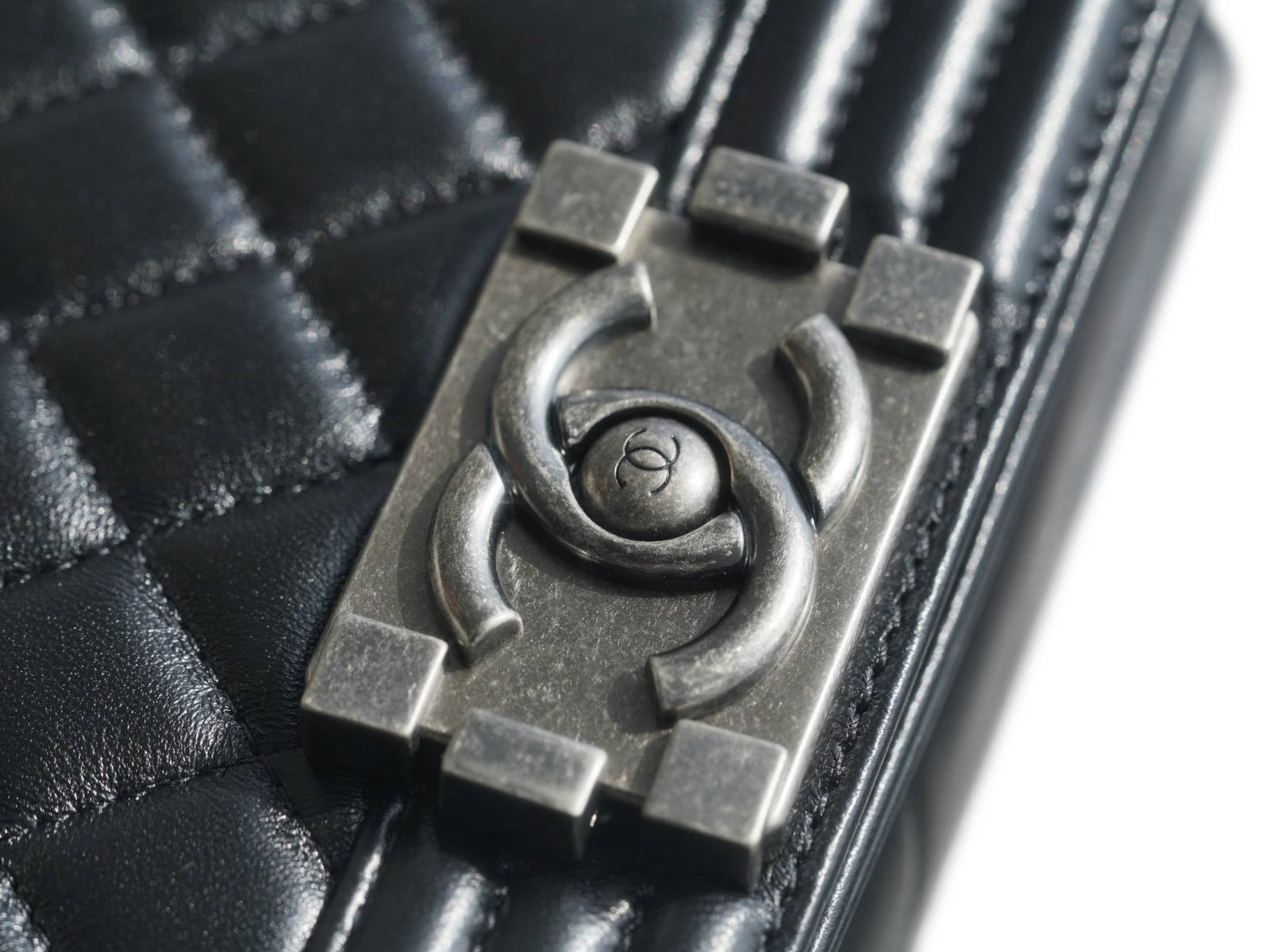 a1642389258216_3333-1