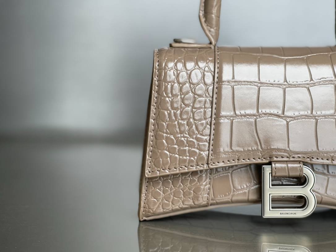 i1625551599_4930_2-1 i1625551599_4930_2-1