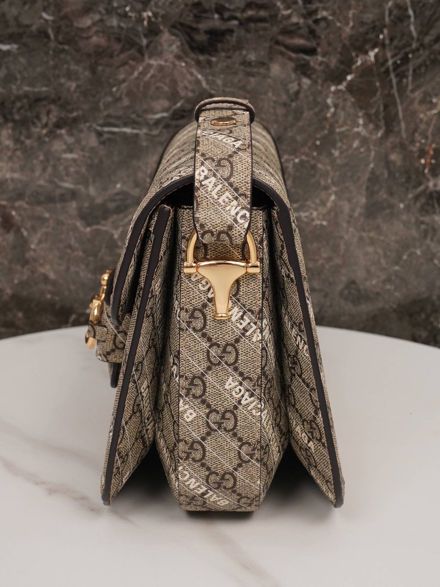 i1641142702_3999_0-1 i1641142702_3999_0-1