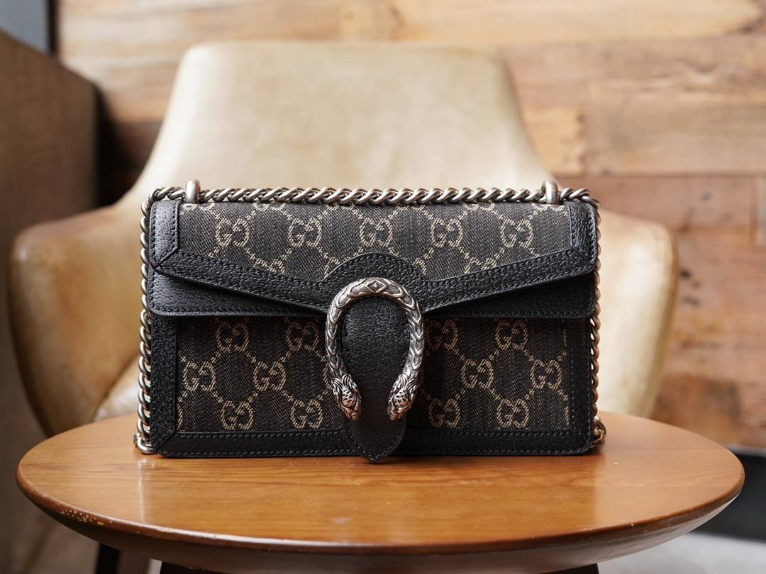 i1652952813_977_0-1 i1652952813_977_0-1