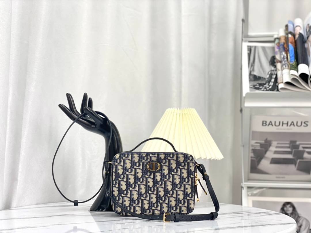 i1663816136_1358_0-1 i1663816136_1358_0-1