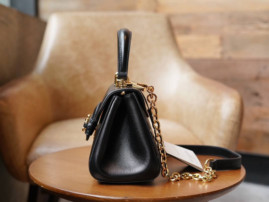 i1669709600_8569_2-1