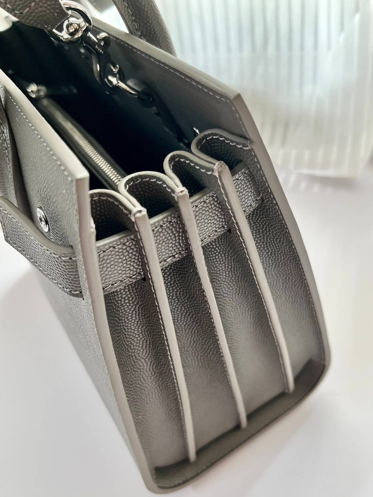 i1679049171_1364_4-1 i1679049171_1364_4-1