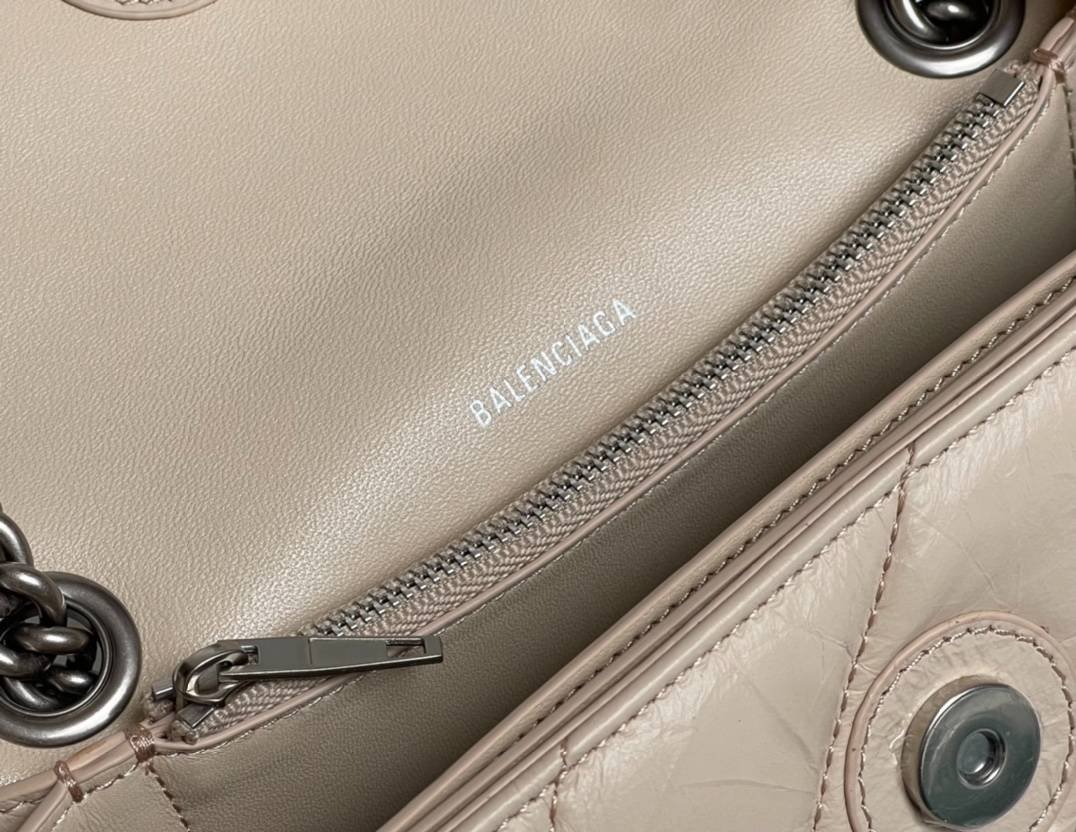 i1679923667_8333_8-1 i1679923667_8333_8-1