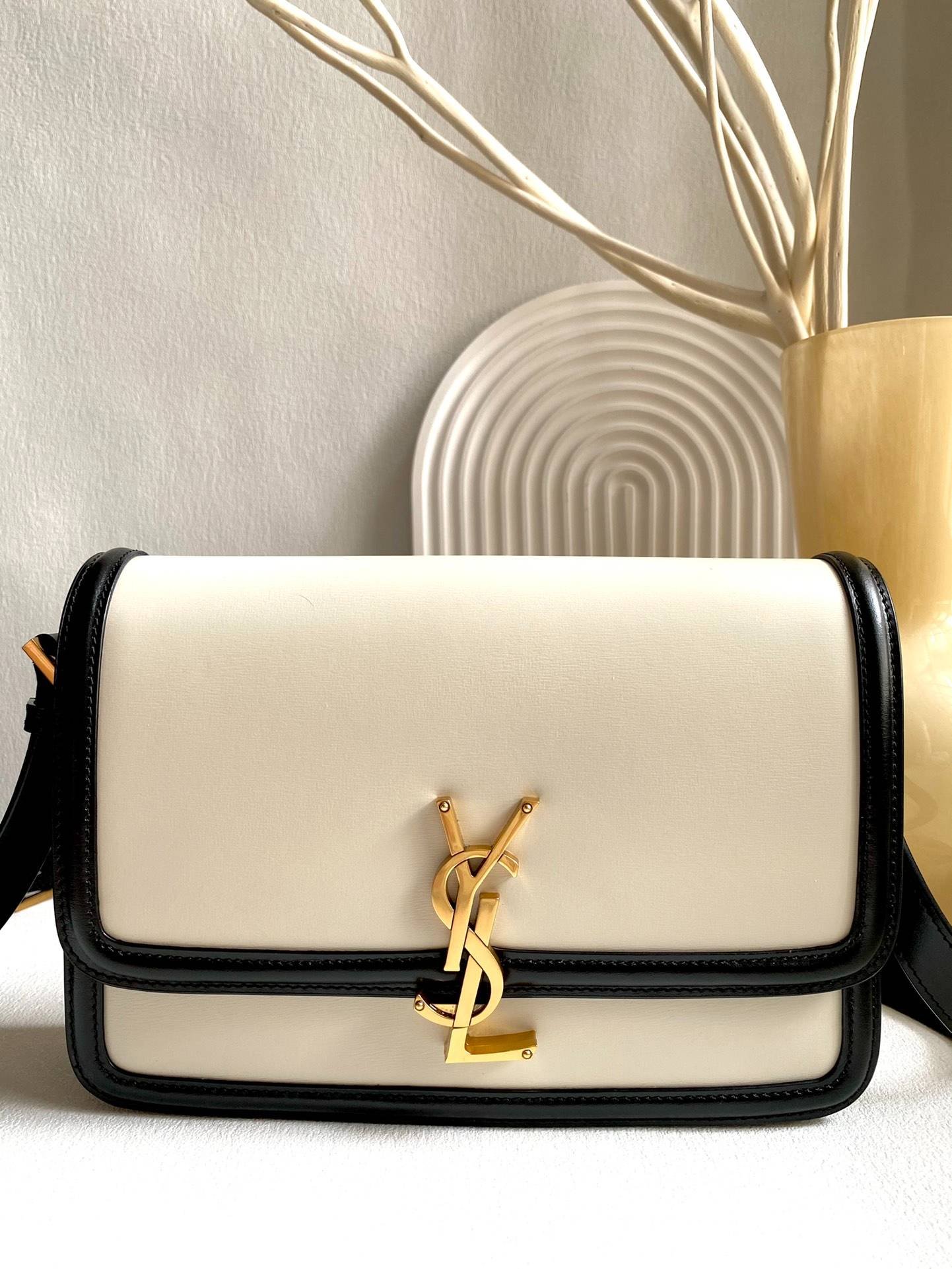 i1684496502_663_0-1 i1684496502_663_0-1