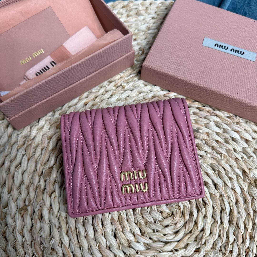 i1685195156_268_0-1 i1685195156_268_0-1