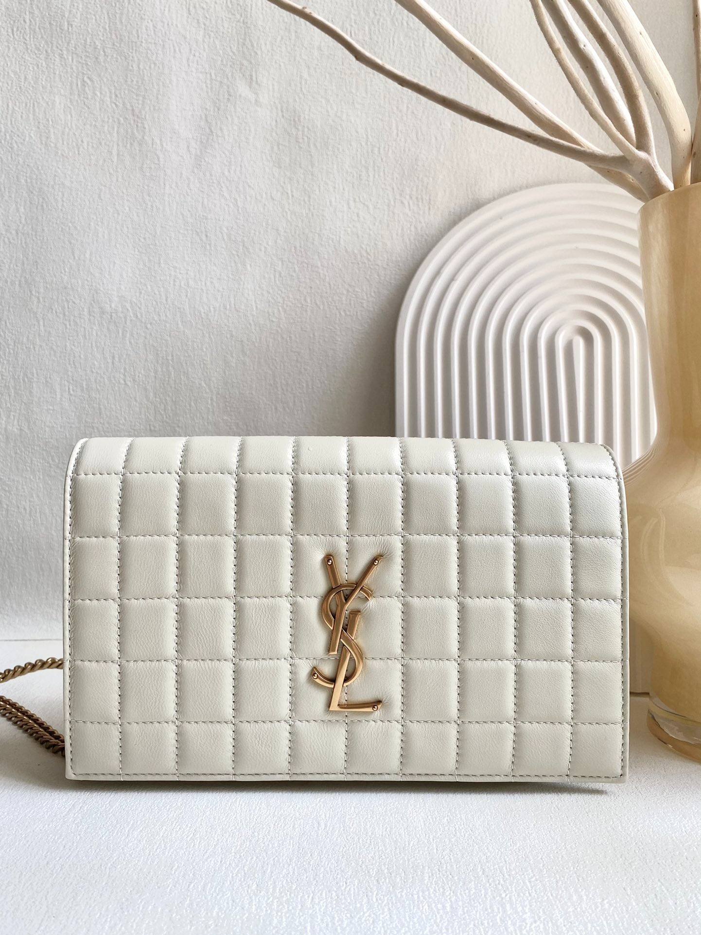 i1690785461_7782_0-1 i1690785461_7782_0-1