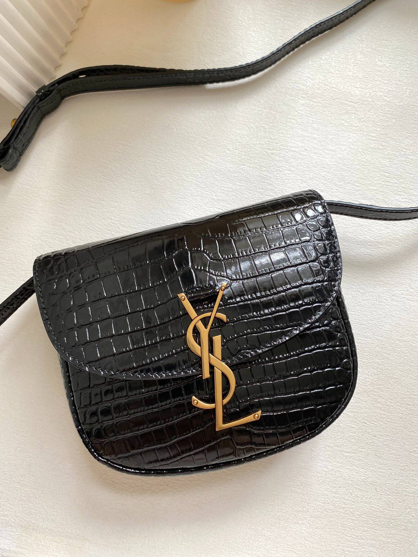 i1690823771_7637_0-1 i1690823771_7637_0-1