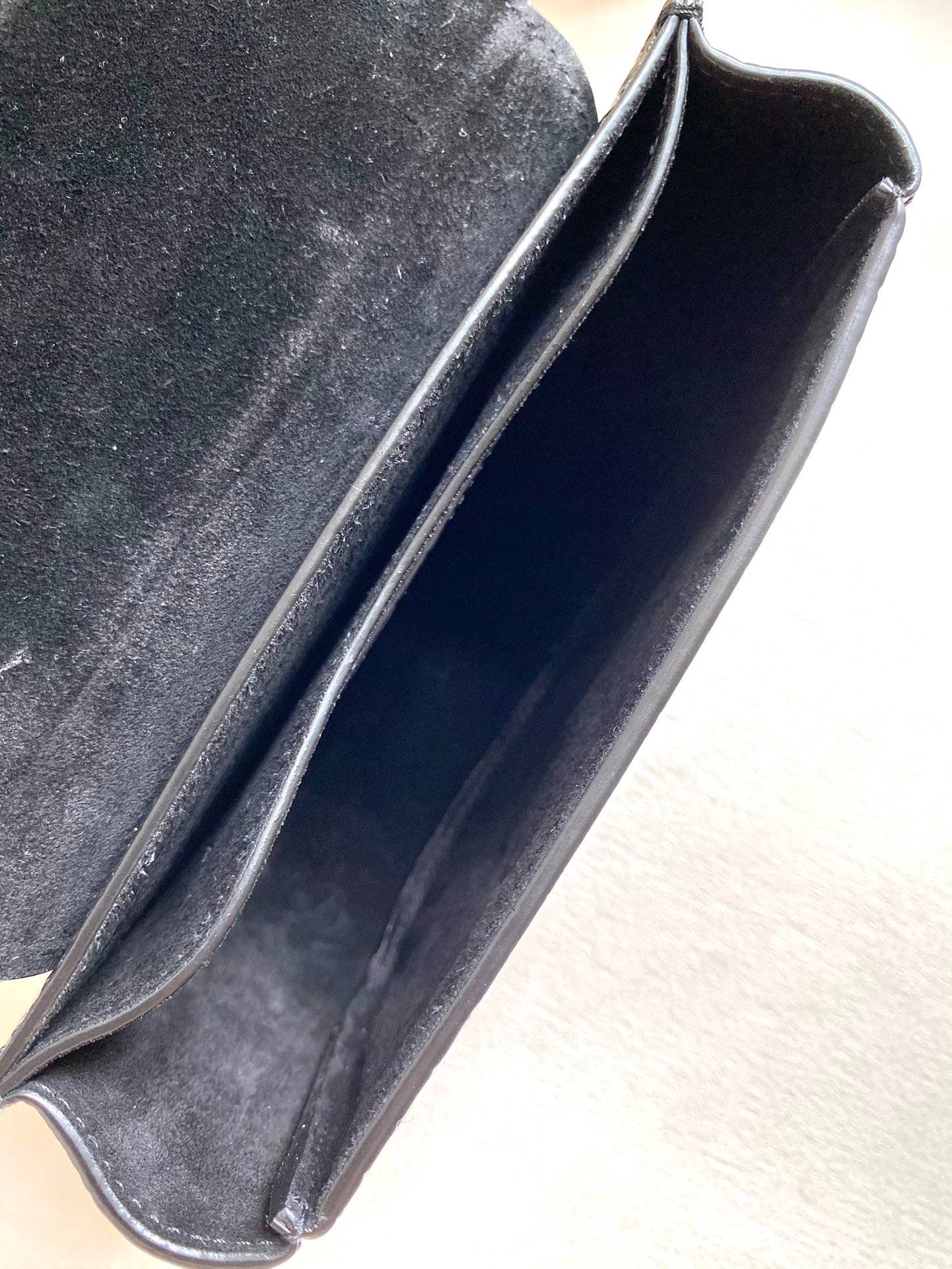 i1690823771_8434_4-1 i1690823771_8434_4-1