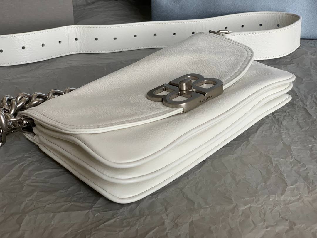 i1692506370_7243_4-1 i1692506370_7243_4-1