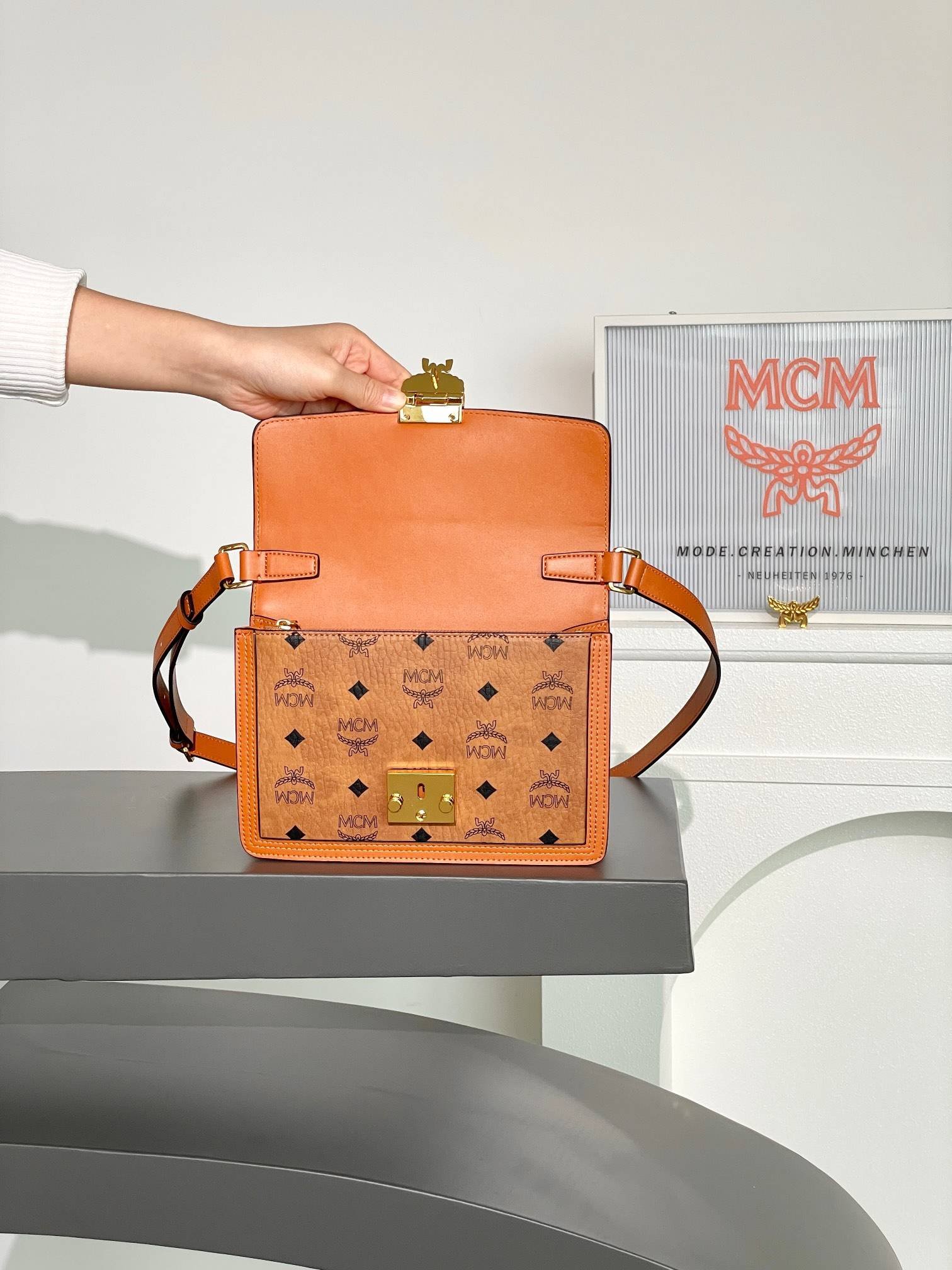 i1702548394_5818_4-1