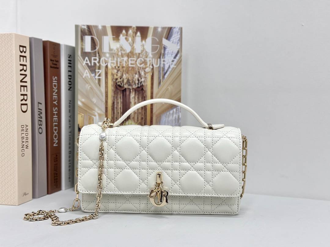 i1711248116_2216_0-1 i1711248116_2216_0-1