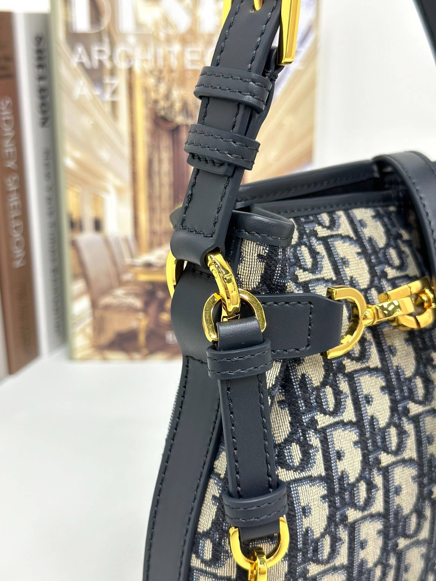 i1711250375_2067_5-1 i1711250375_2067_5-1