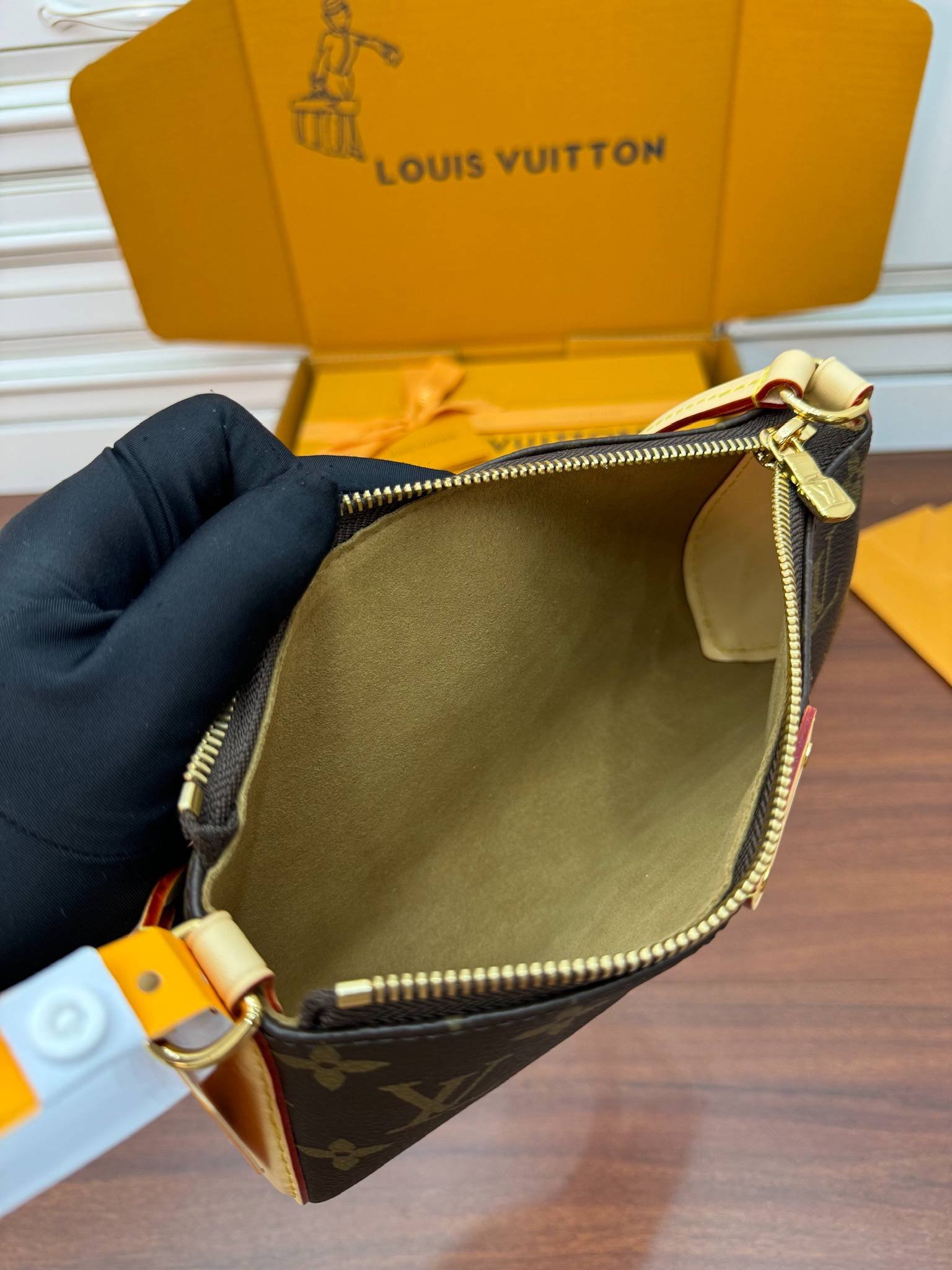 i1715743146_1094_2-1 i1715743146_1094_2-1