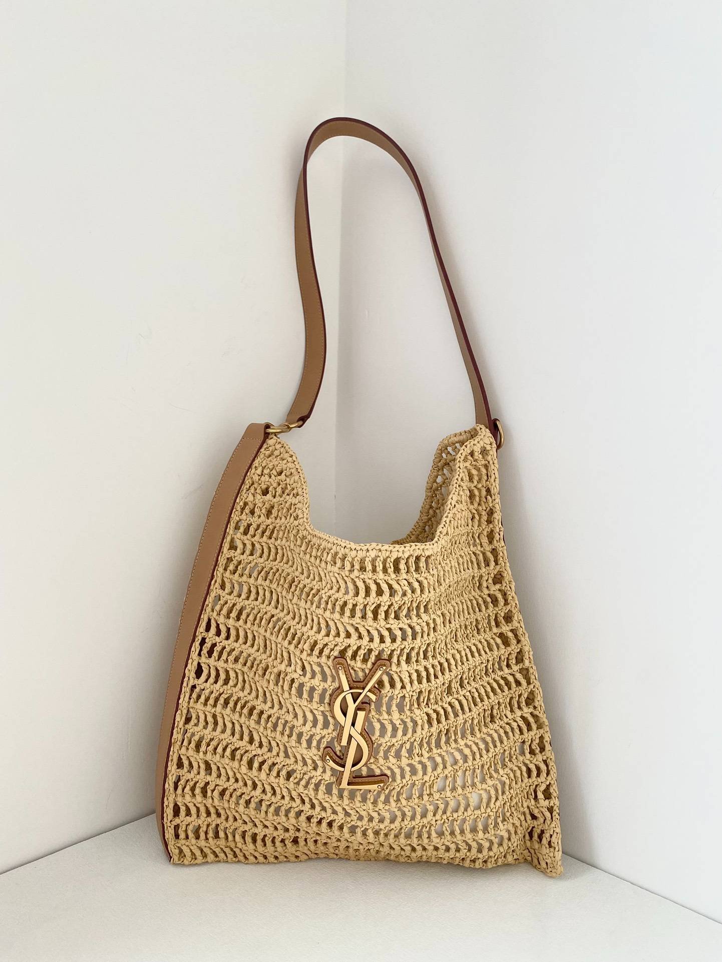 i1716012327_2392_2-1 i1716012327_2392_2-1