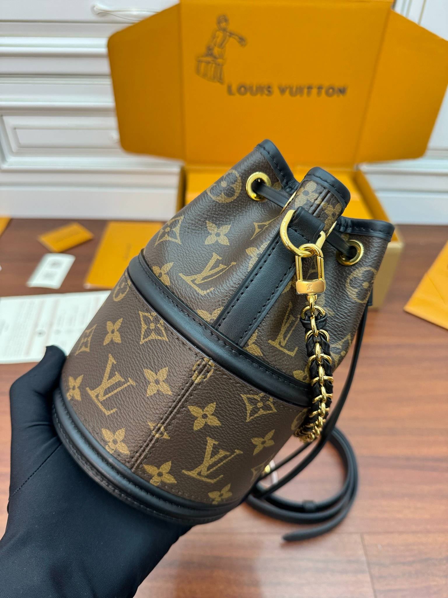 i1718100148_1058_1-1 i1718100148_1058_1-1