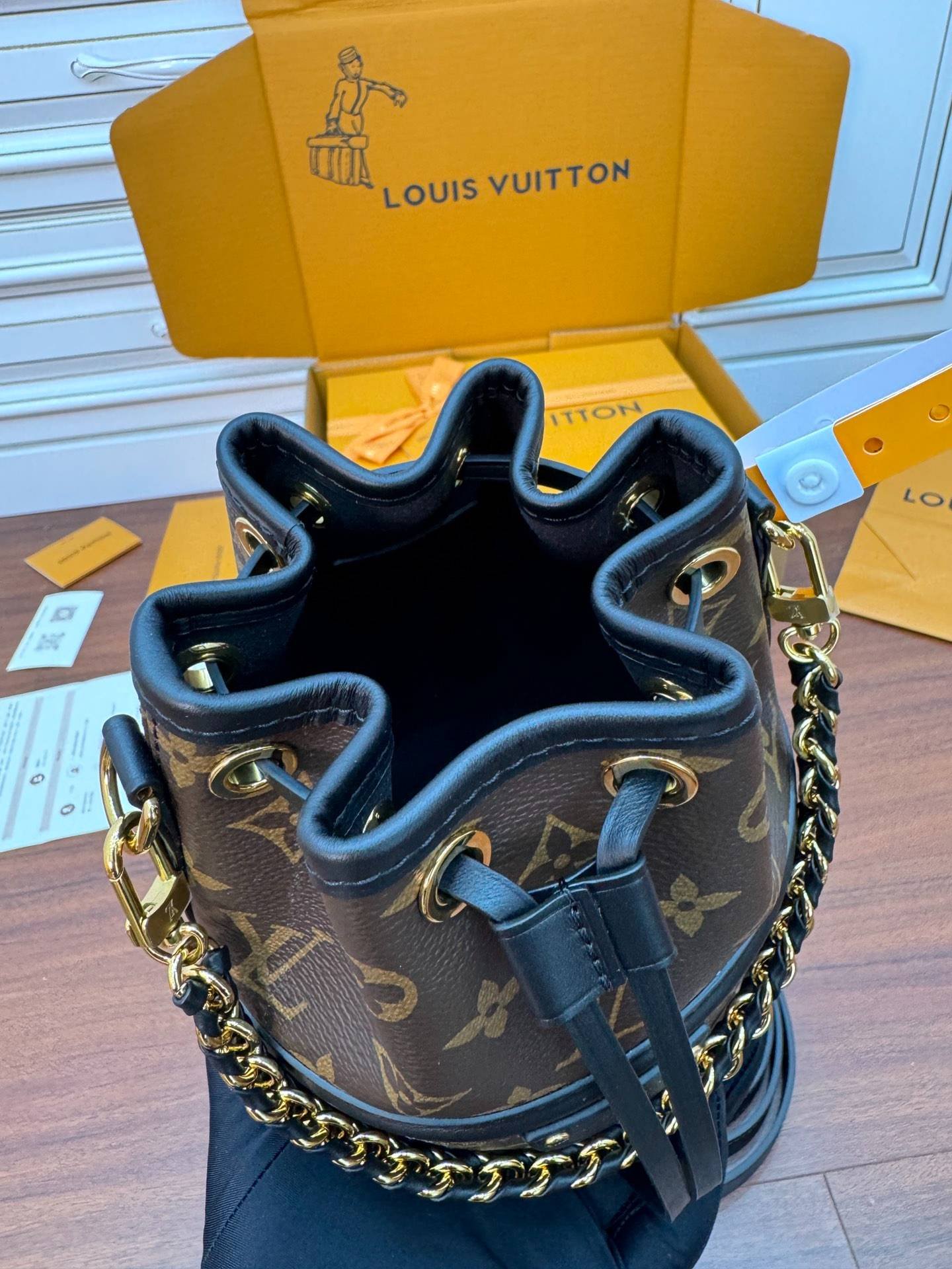 i1718100148_9786_8-1 i1718100148_9786_8-1