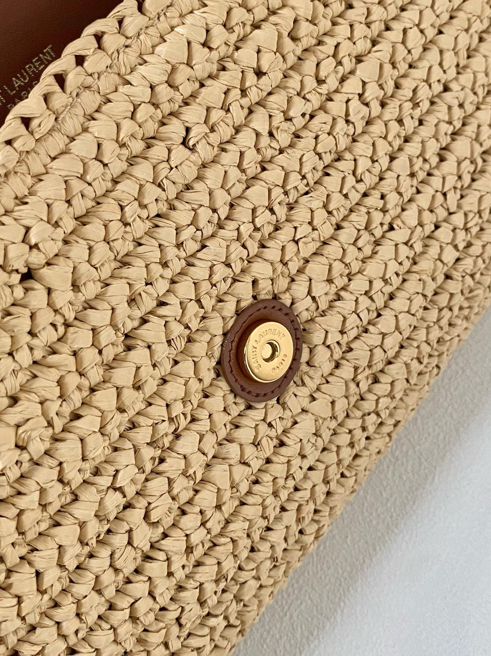 i1719421694_2010_4-1