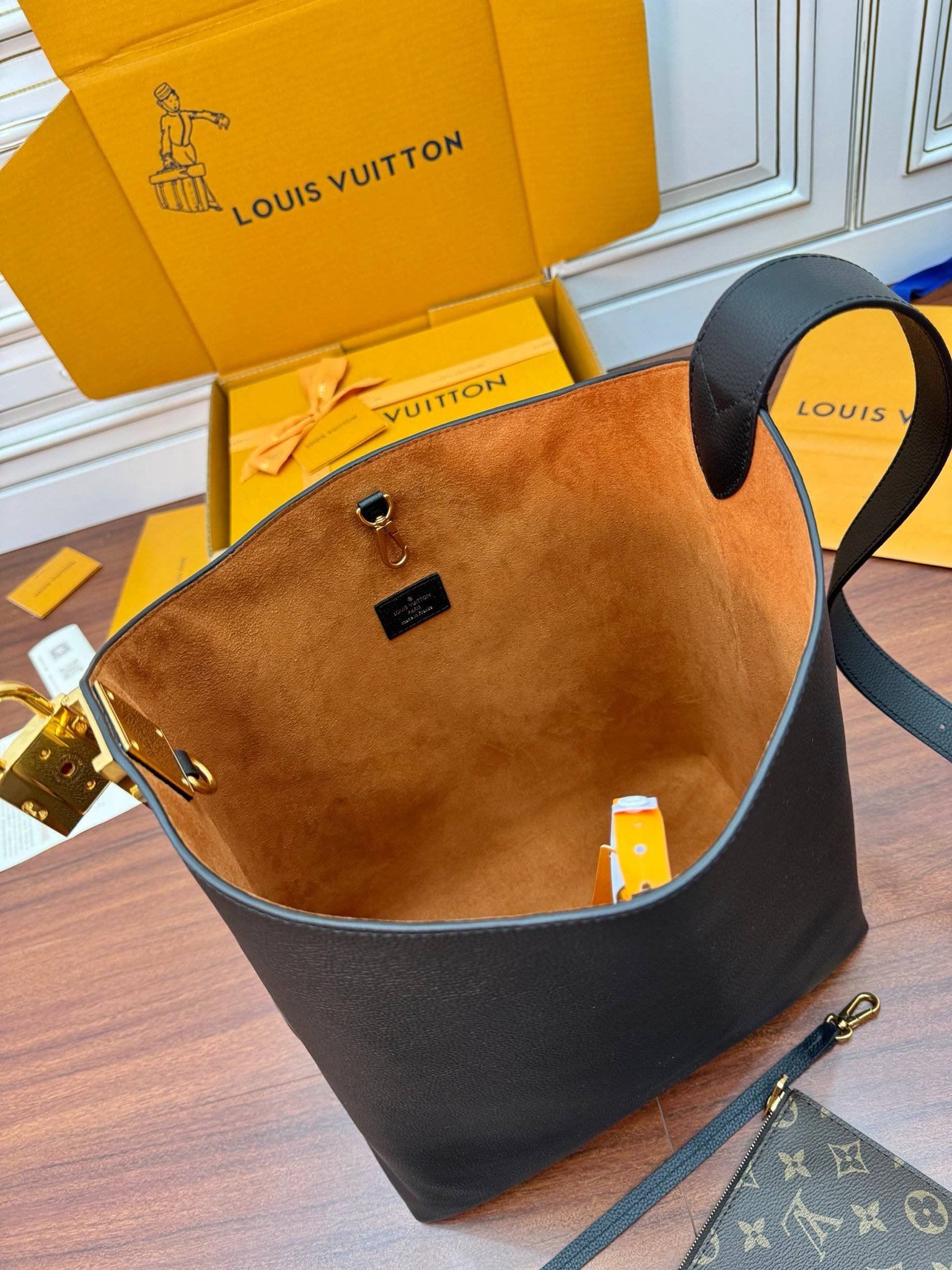 i1720752402_6582_6-1 i1720752402_6582_6-1