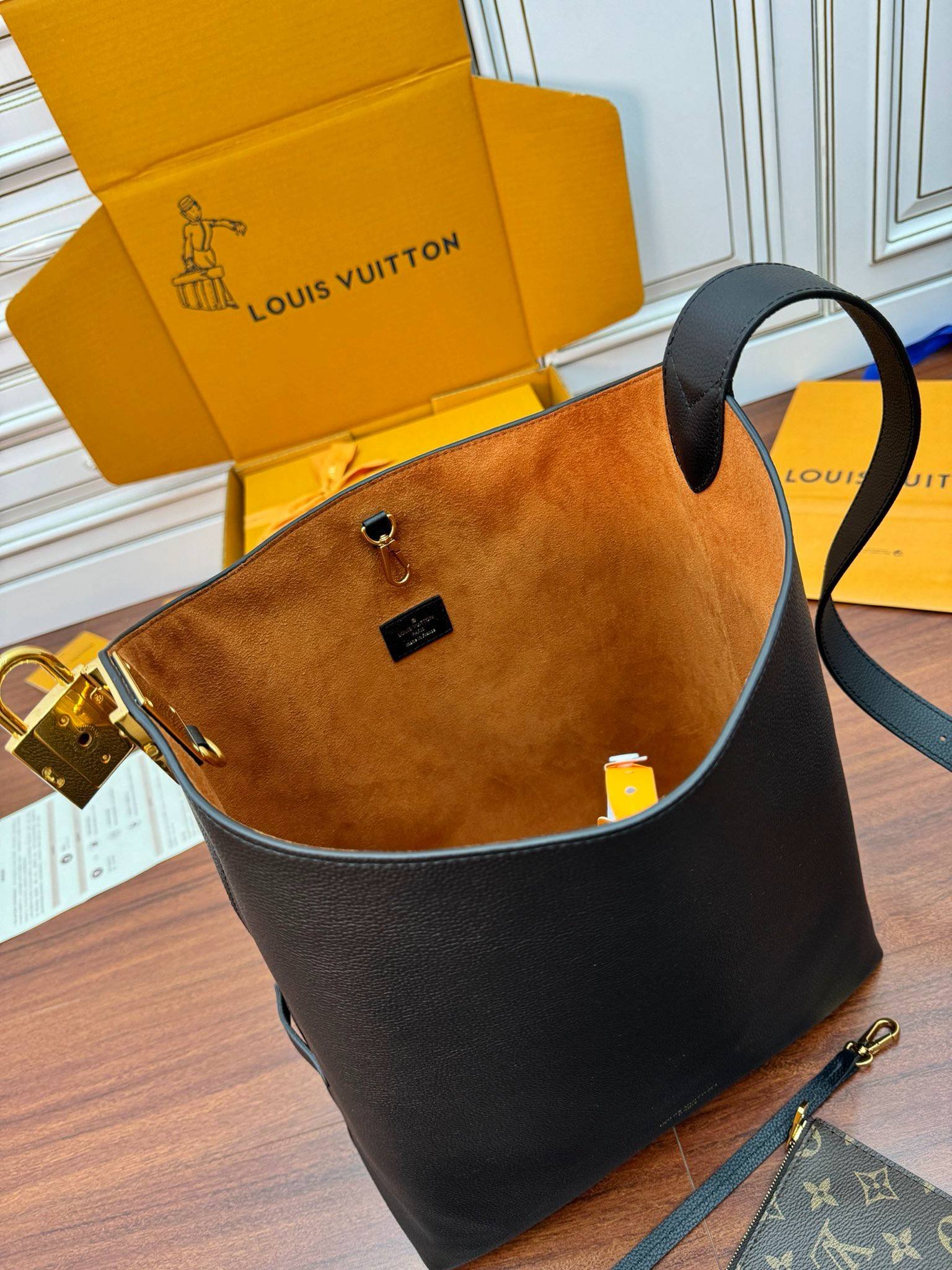 i1720752402_980_7-1 i1720752402_980_7-1