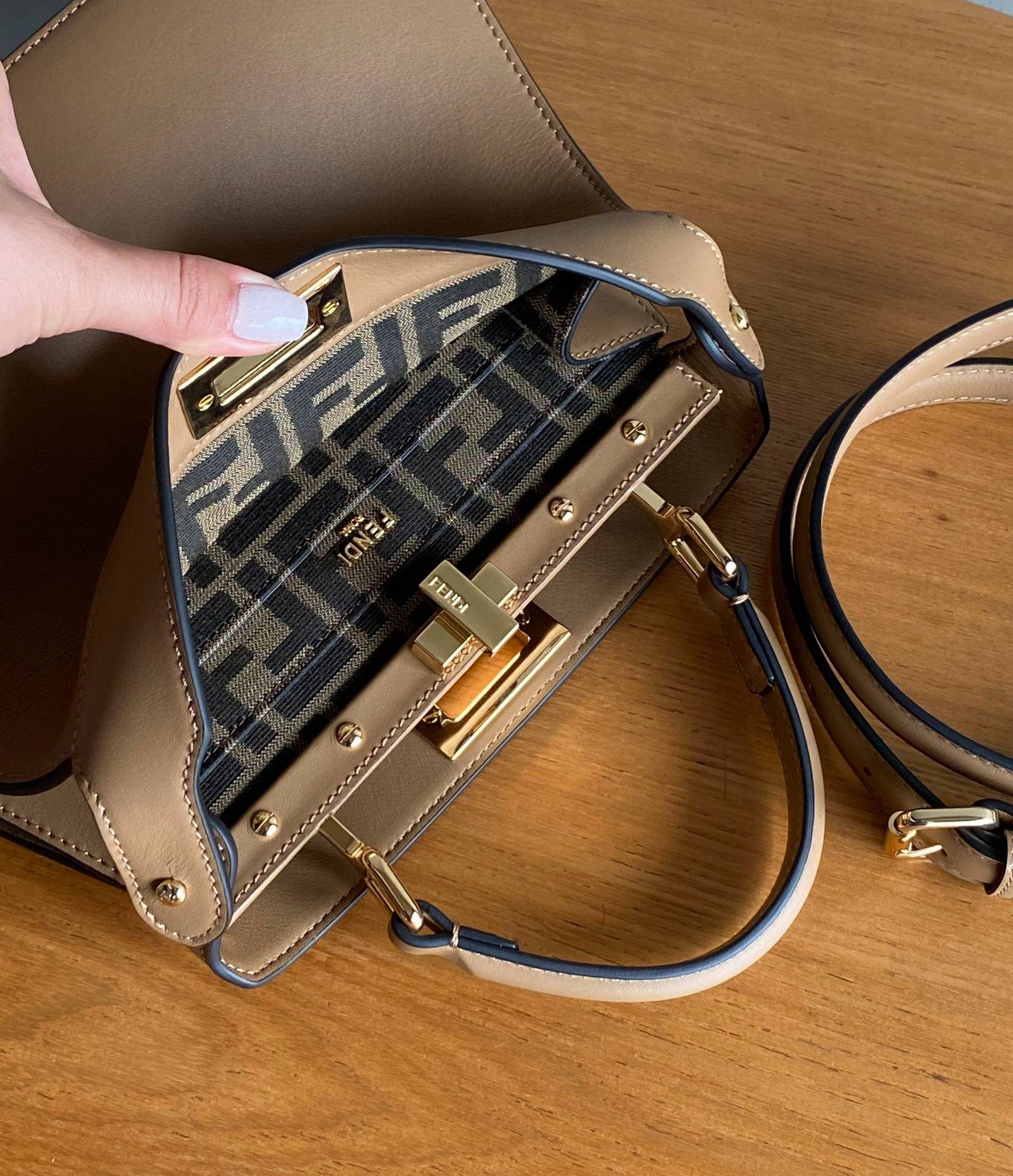 i1722505340_2643_7 i1722505340_2643_7