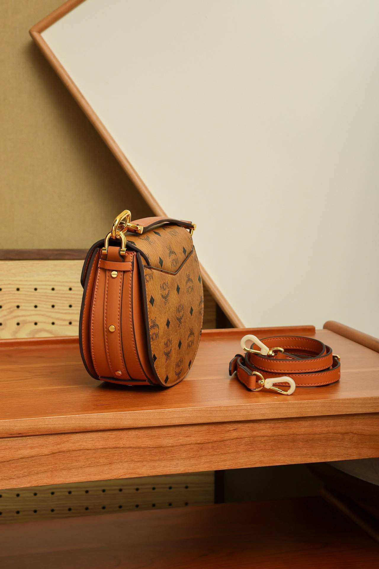 i1722791858_2075_1-1 i1722791858_2075_1-1