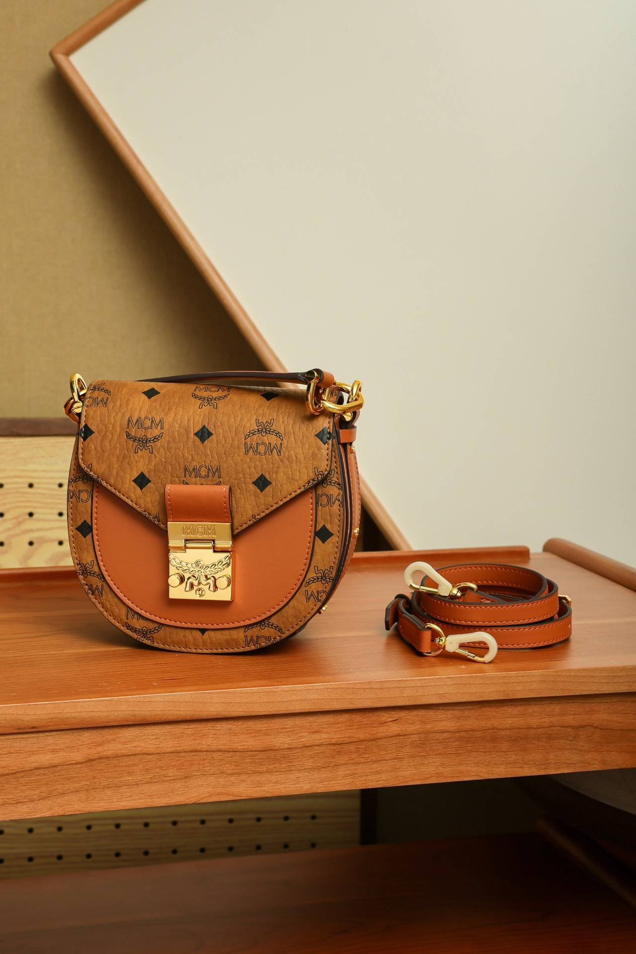 i1722791858_2861_2-1 i1722791858_2861_2-1