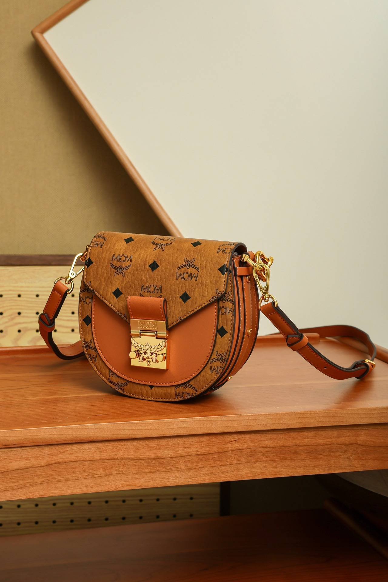 i1722791858_5243_8-1 i1722791858_5243_8-1