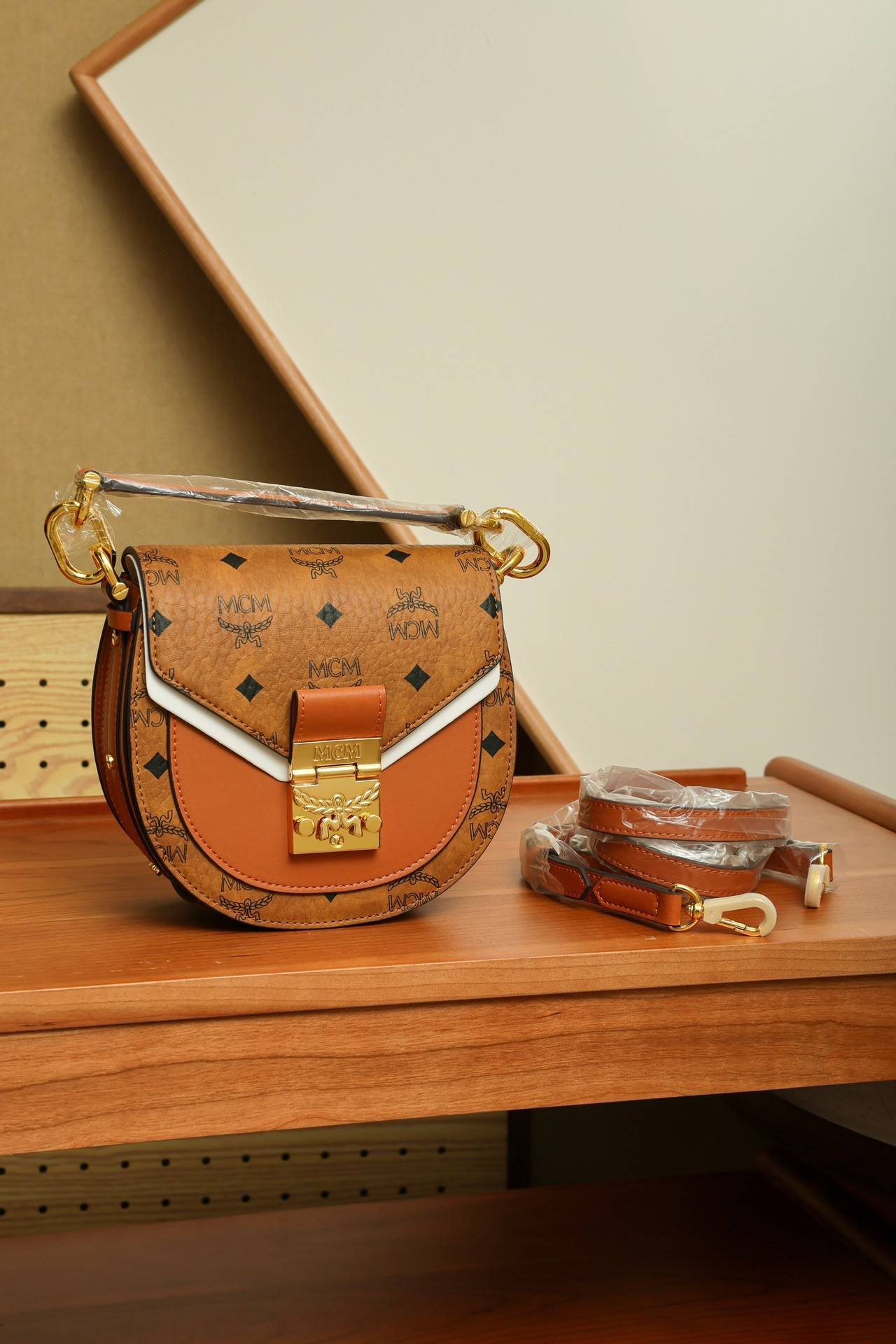 i1722791858_8464_0-1 i1722791858_8464_0-1