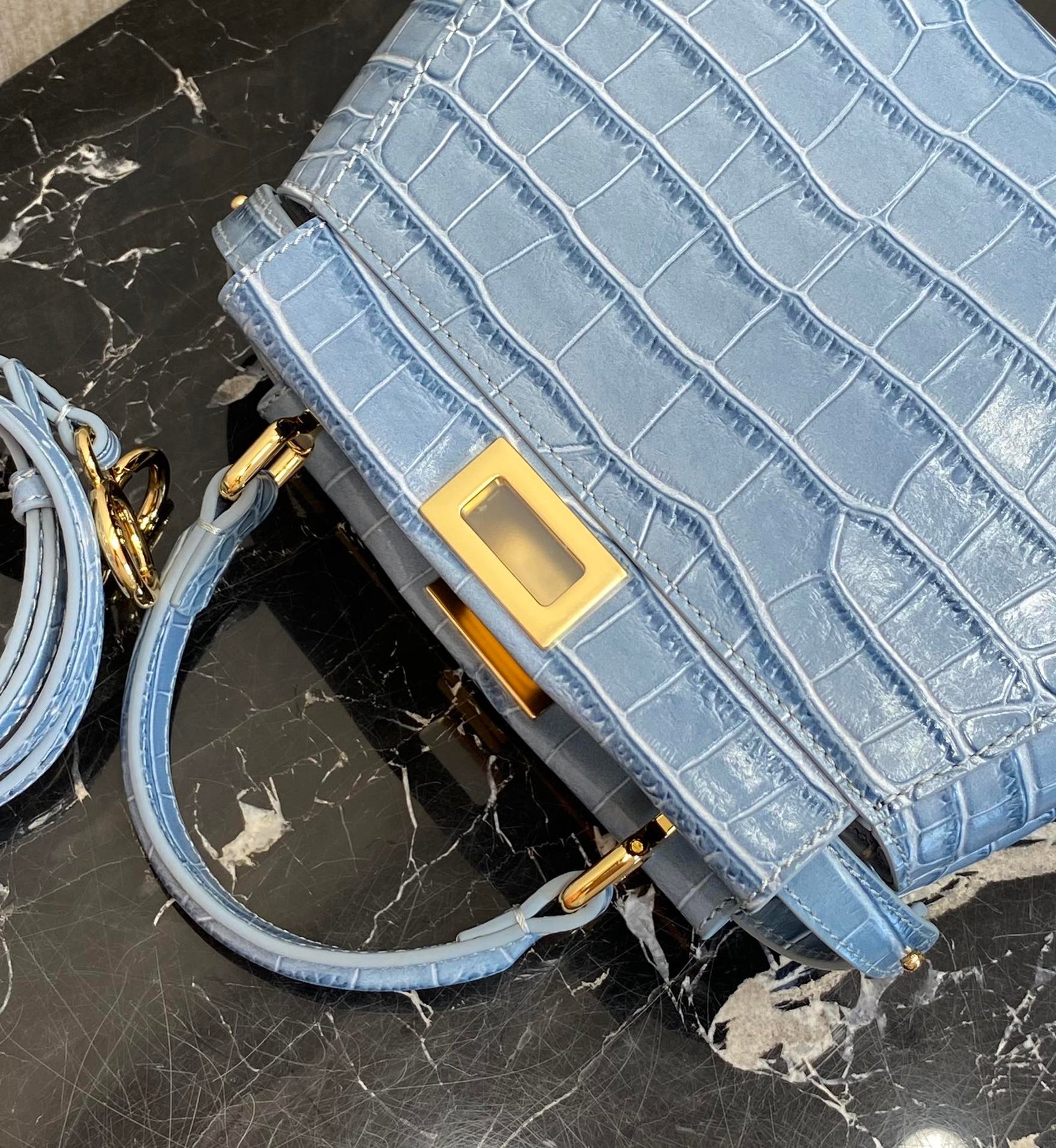 i1723702319_2332_6-1 i1723702319_2332_6-1