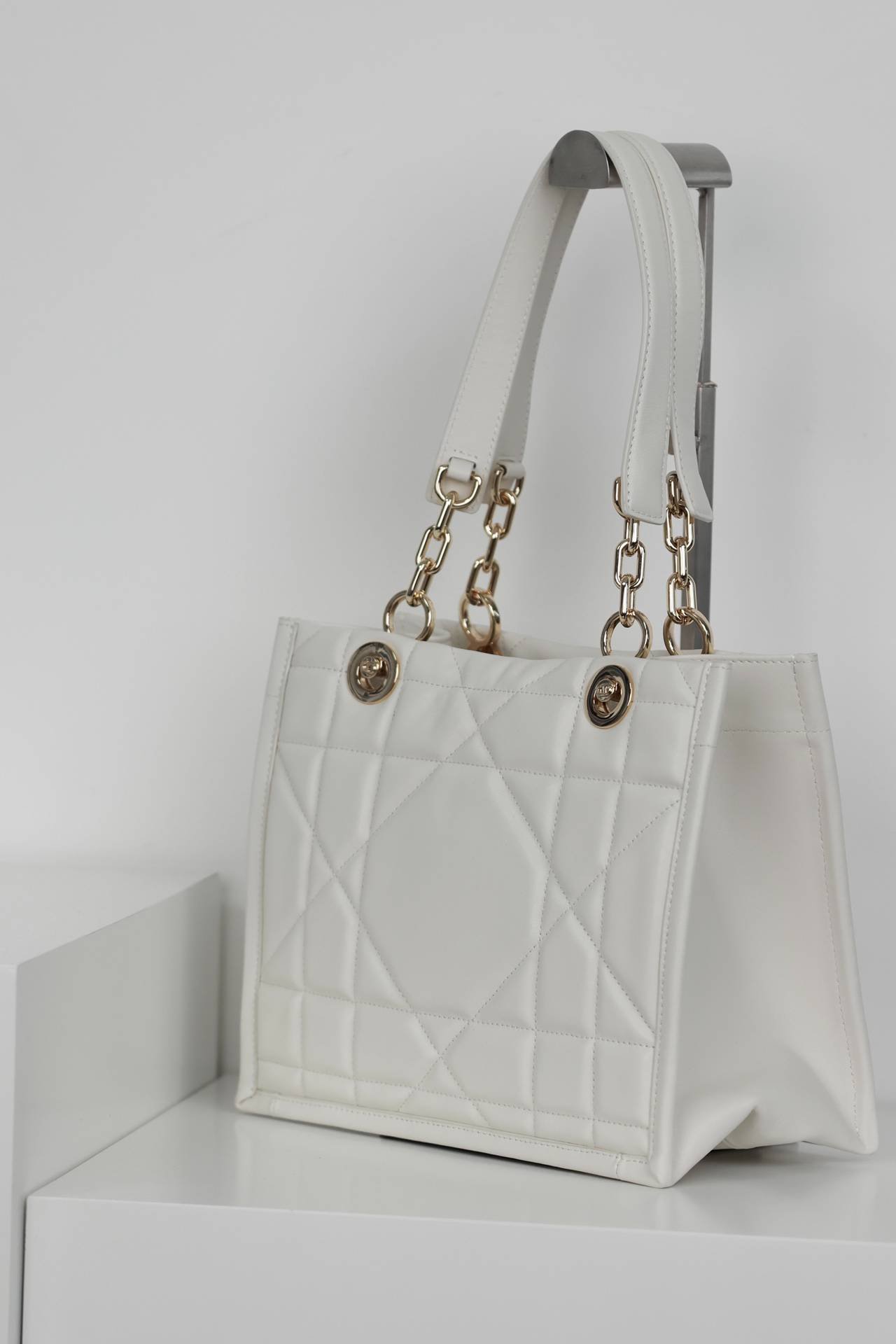 i1724467171_8162_1-1 i1724467171_8162_1-1