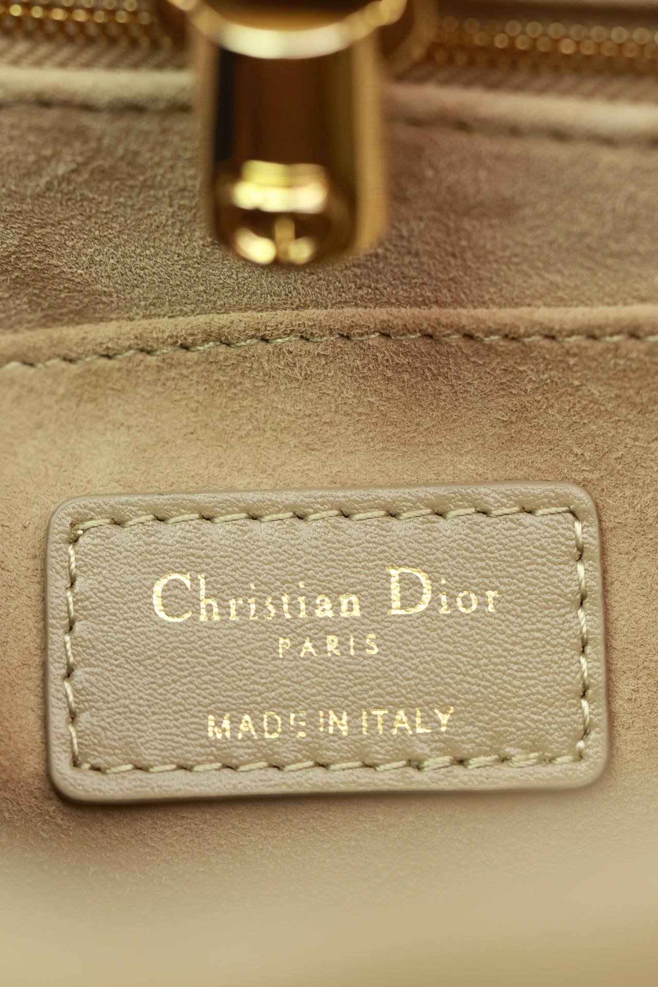 i1724467655_7055_7-1 i1724467655_7055_7-1