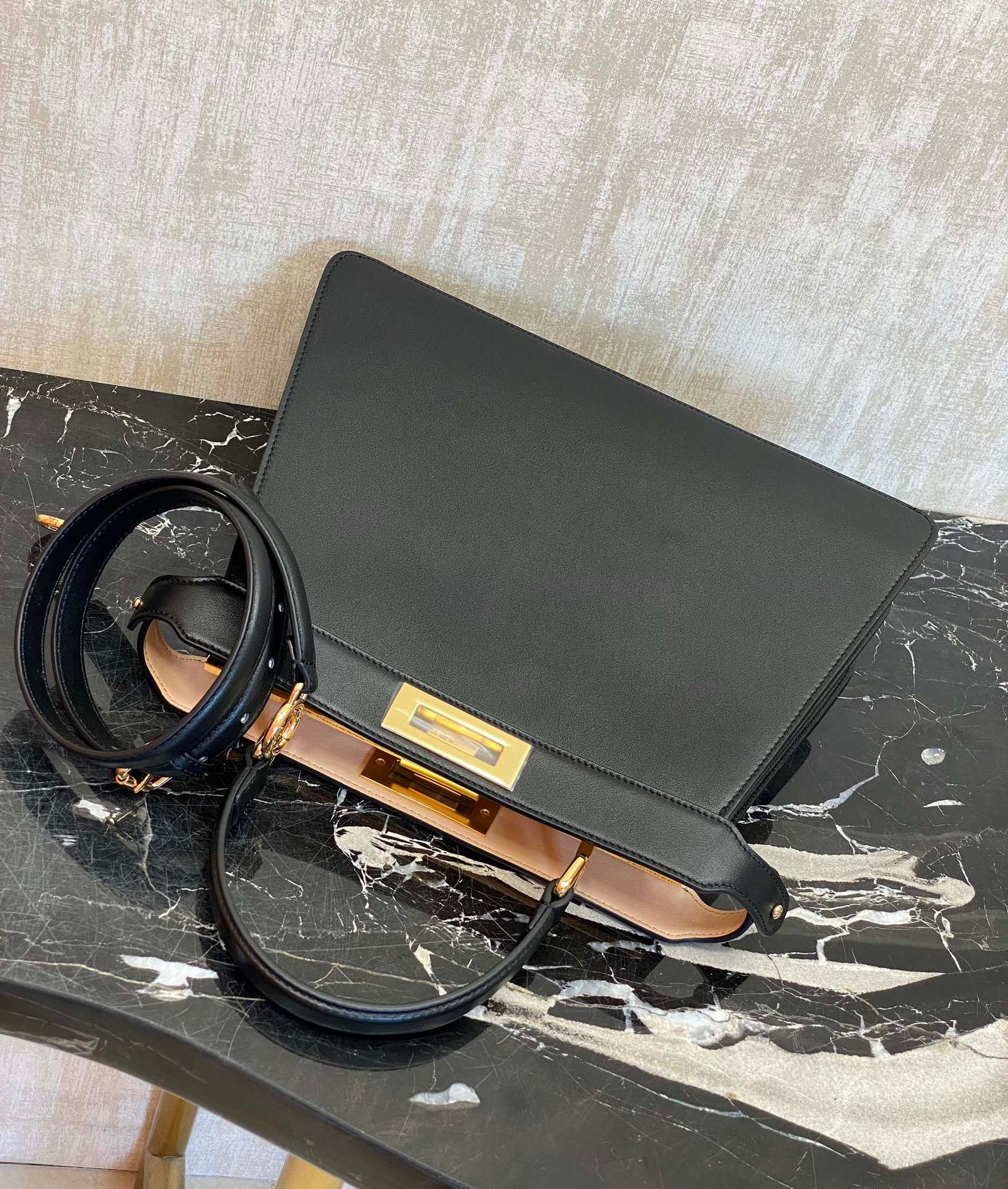 i1728377134_1989_8-1