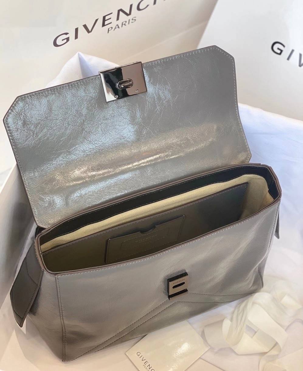 a1598149279823_8562-1