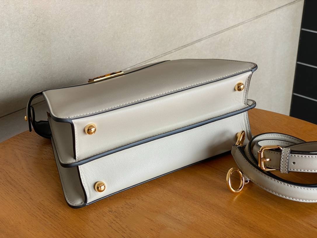 i1686300070_8978_4 i1686300070_8978_4