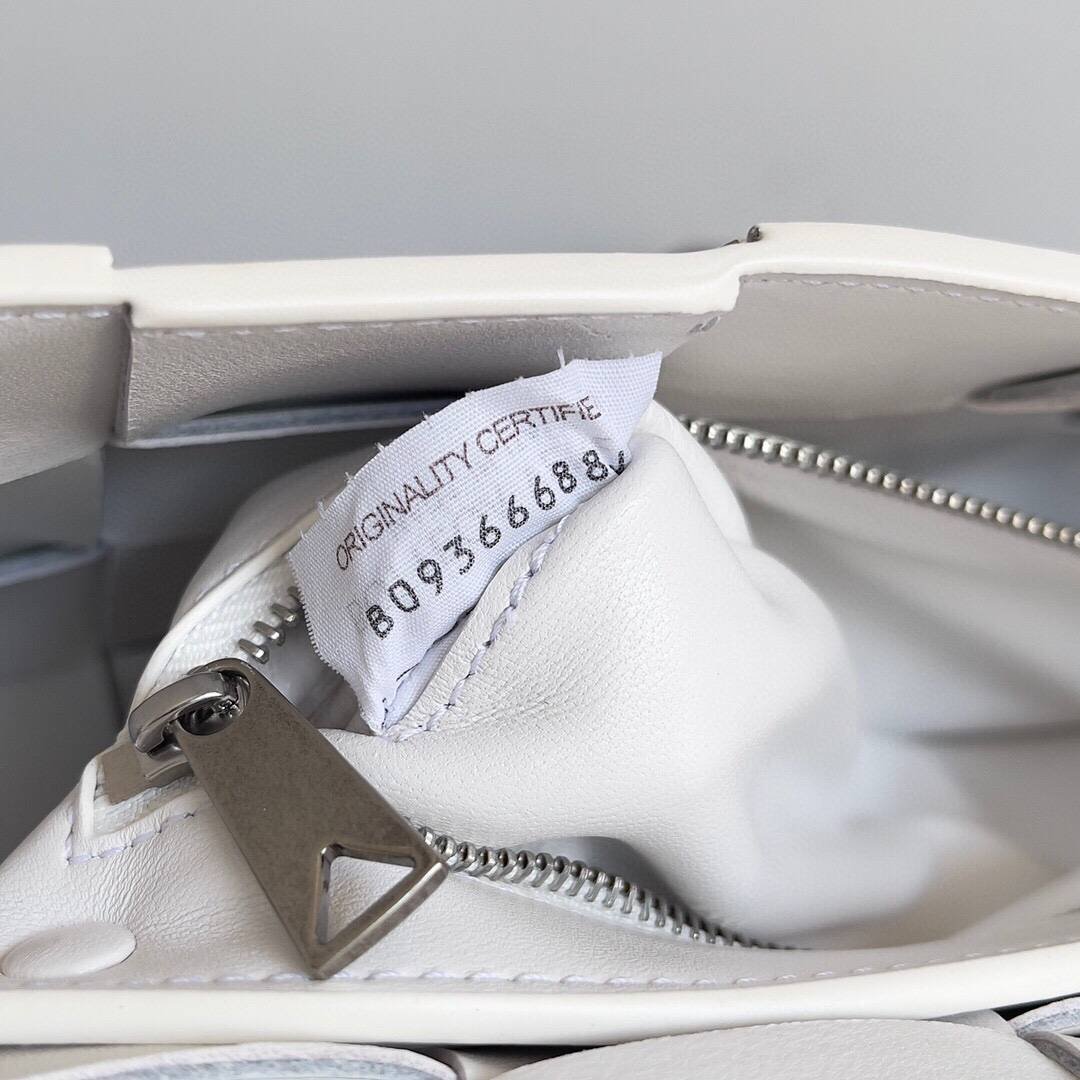 i1689319833_982_7-2 i1689319833_982_7-2