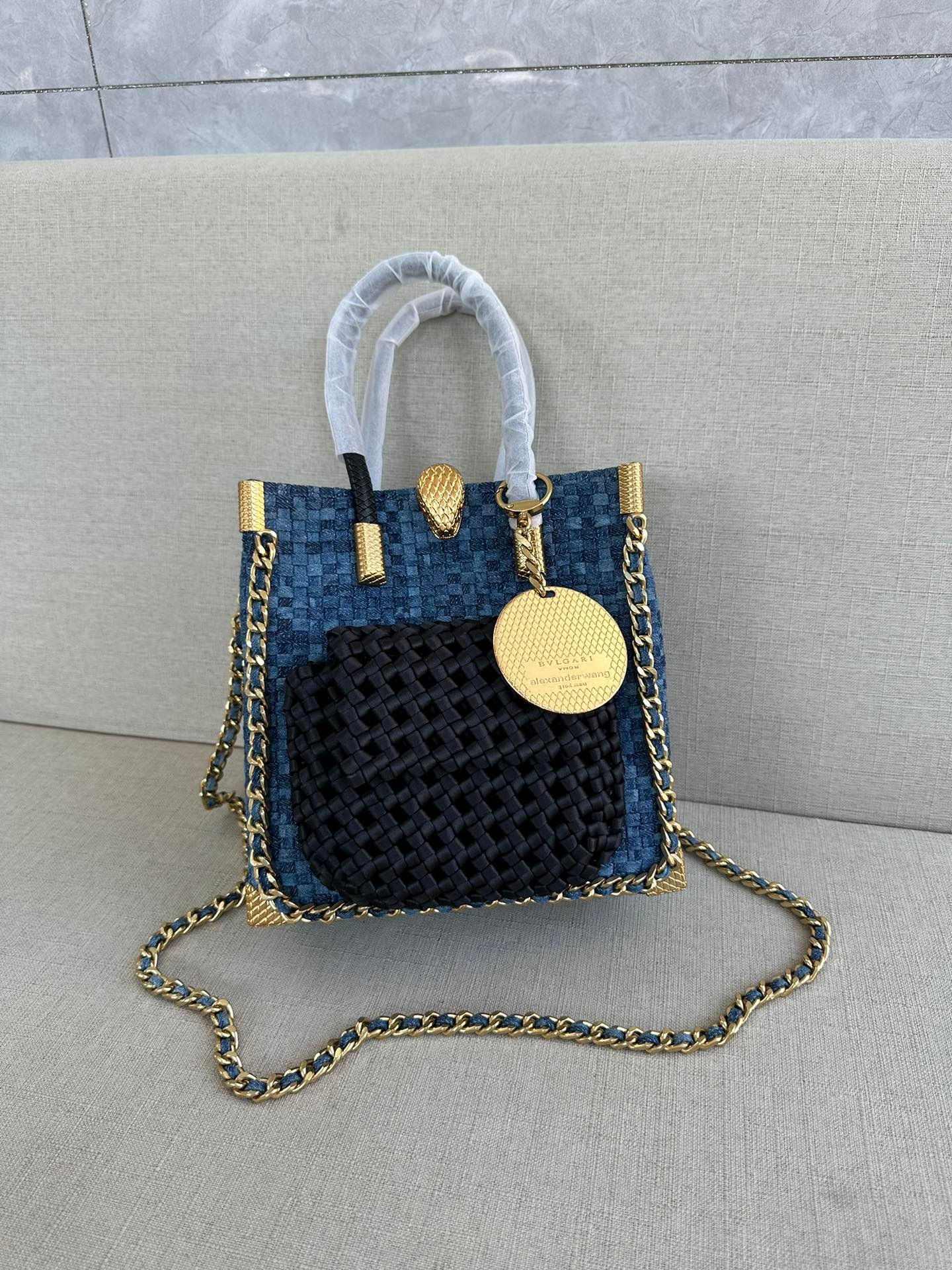 i1698871692_6517_0-1