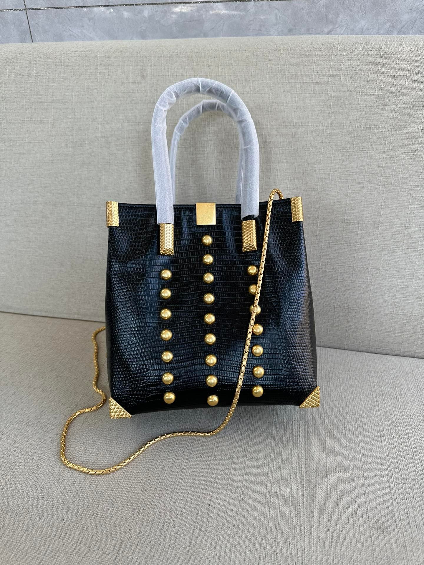 i1698871813_9161_1-1