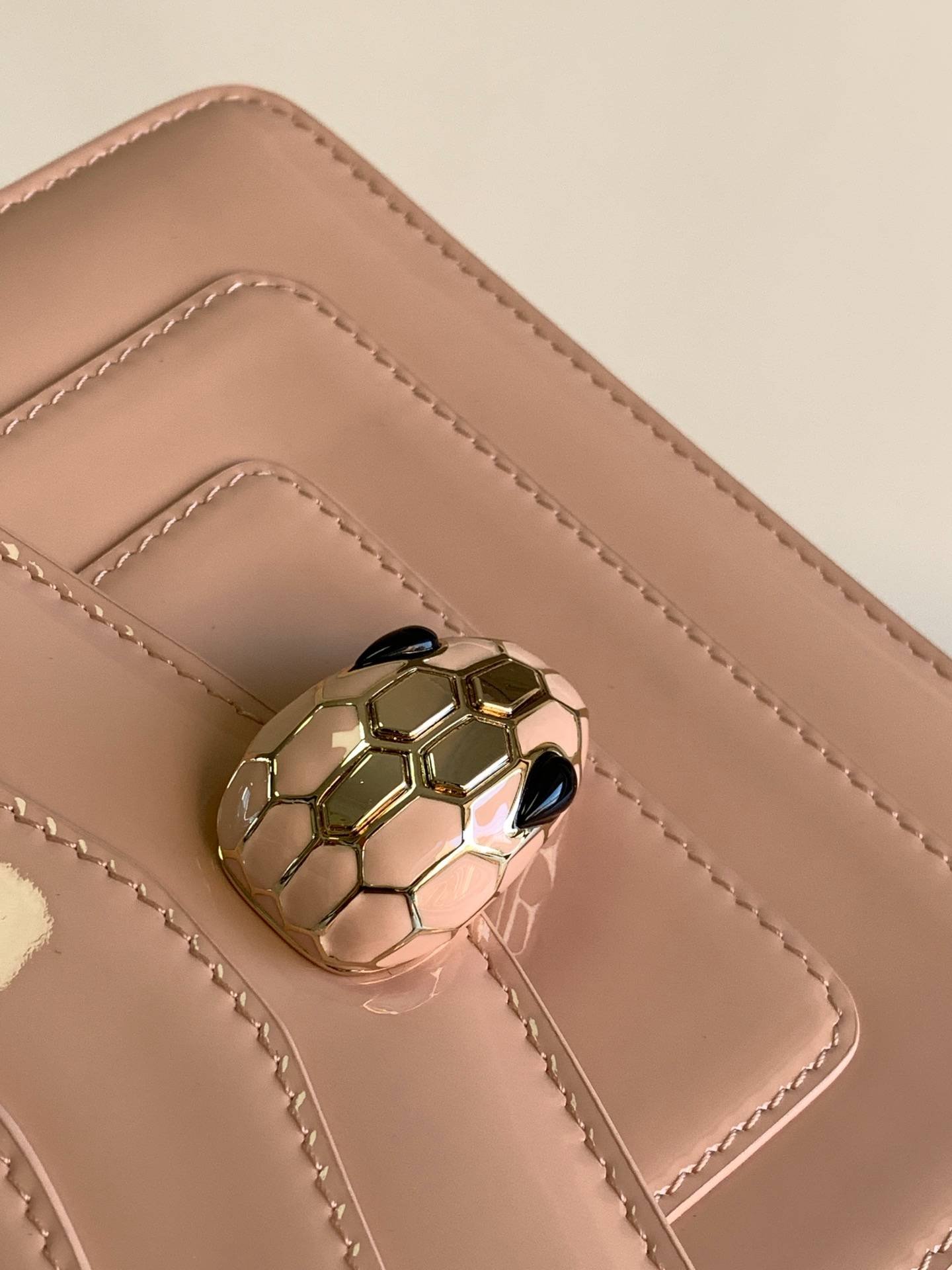 i1700815132_7702_0-1 i1700815132_7702_0-1