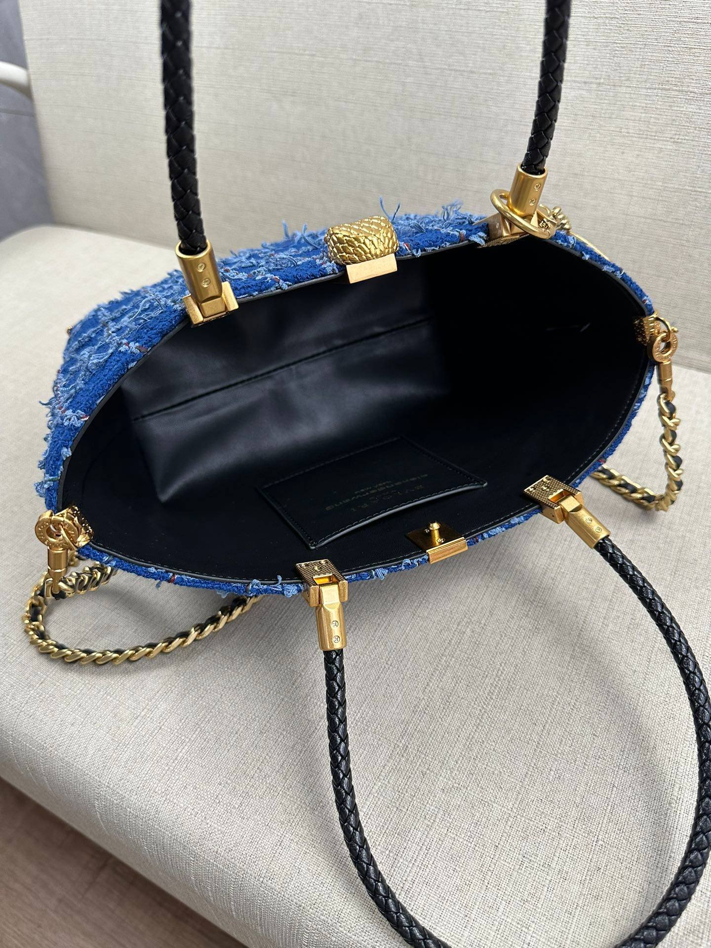 i1709990468_4738_4-1